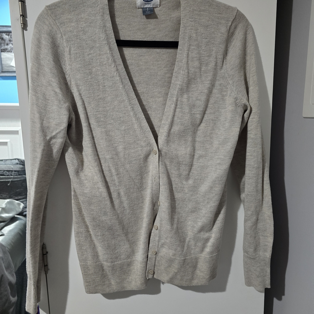 Old Navy Women's Light Gray Cardigan Sweater